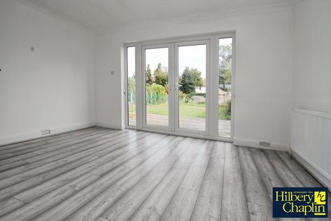 4 bedroom end of terrace house for sale, Prospect Road, Hornchurch, RM11