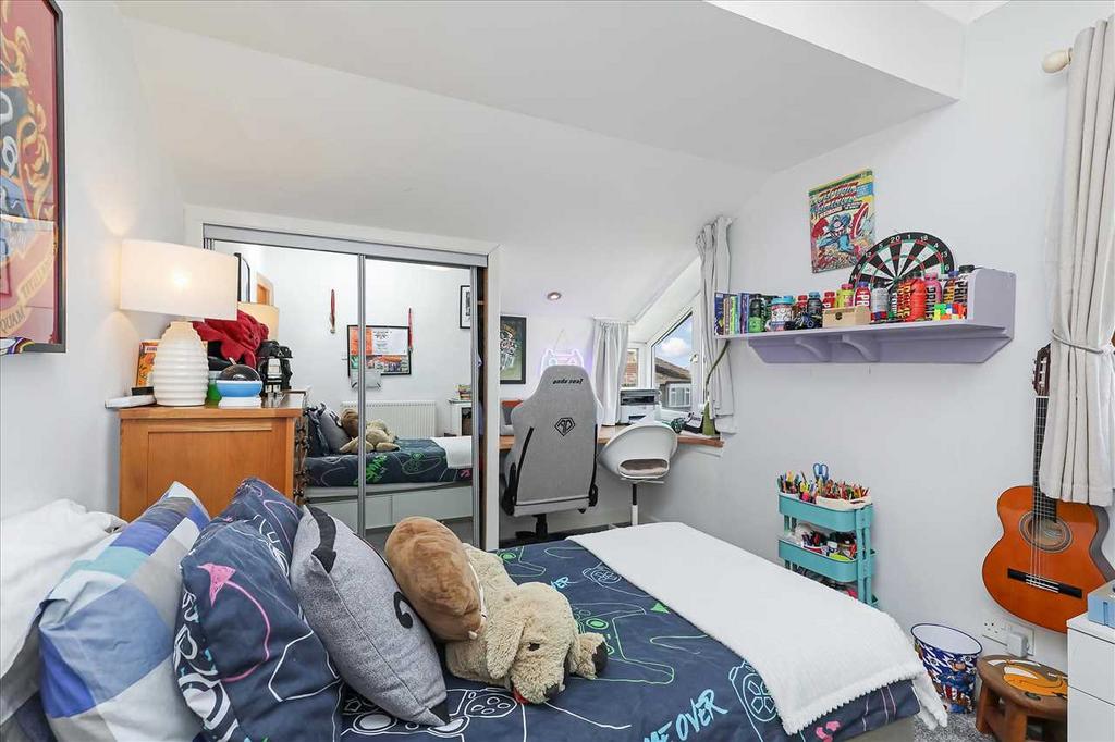 Bedroom Two (2)