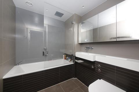 1 bedroom apartment for sale, Fladgate House, Circus Road West, London, SW11