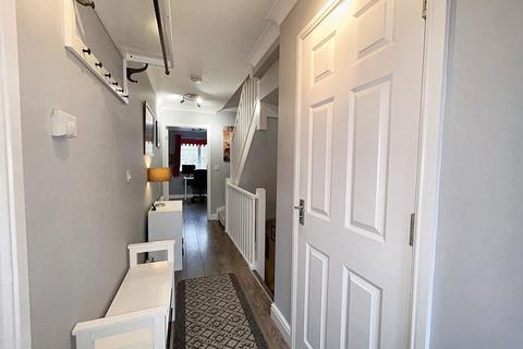 49 Bridges View, Gateshead, NE8 1NZ