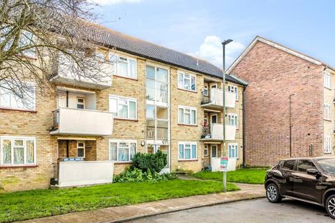 12 Capel Close, London, N20 0QU