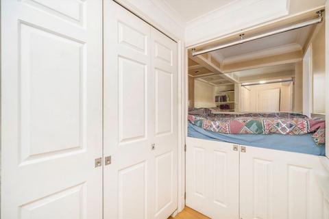 Studio for sale, Burr Close, London E1W