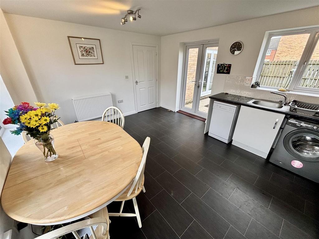 Open Plan Kitchen and Dining Room