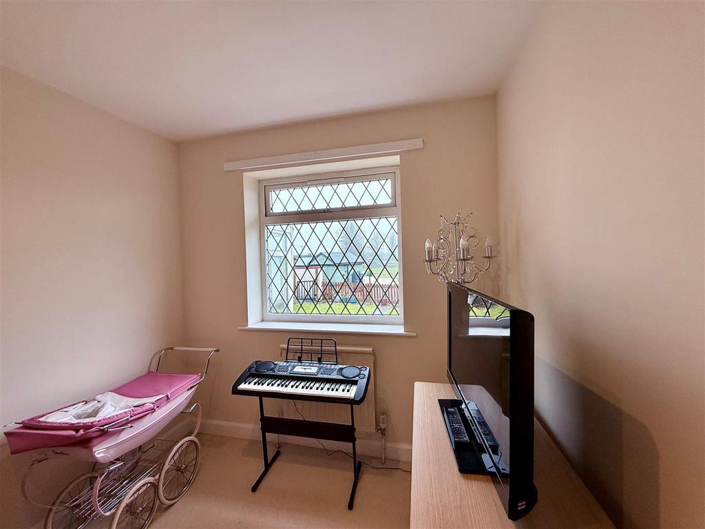 Bedroom 3.jpg