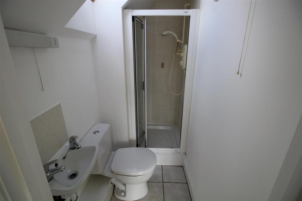 Ensuite.JPG