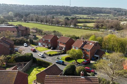 4 bedroom detached house for sale, Hovingham Drive, Scarborough, YO12