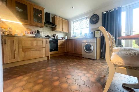 3 bedroom house to rent, Ash Lane, Windsor, SL4