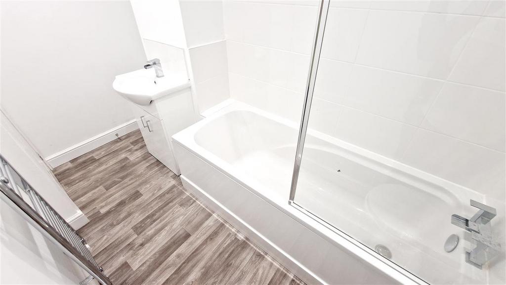 Bathroom alt photo