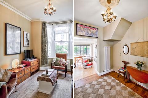 28 Voluntary Place, London, E11 2RP