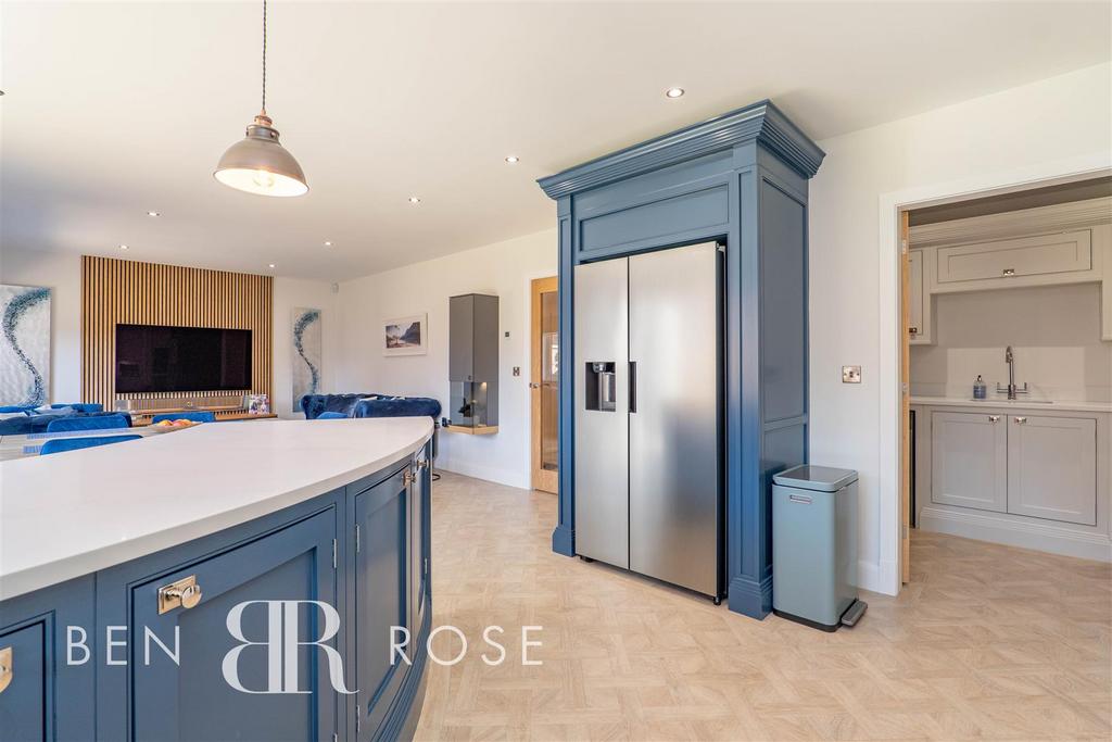 Kitchen/Diner/Snug