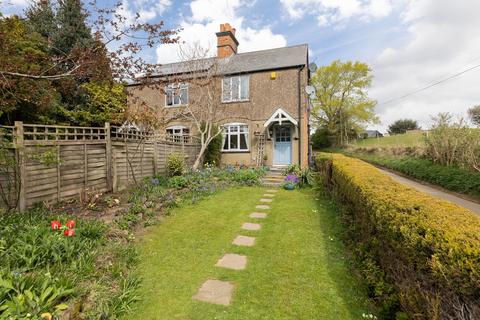 2 bedroom cottage for sale, Hill View, Banbury Road, North Newington