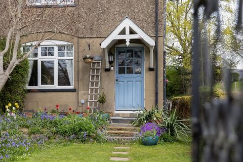 2 bedroom cottage for sale, Hill View, Banbury Road, North Newington