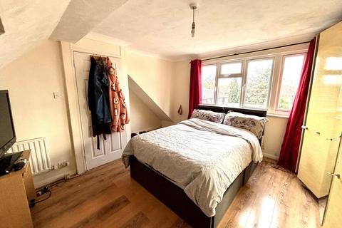 3 bedroom terraced house for sale, Romsey Road, Dagenham, RM9