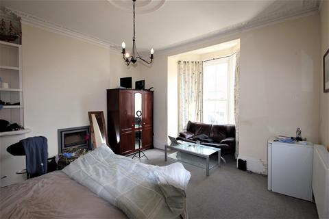 1 bedroom in a house share to rent, Shaftesbury Road, Southsea