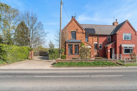3 bedroom semi-detached house for sale, Rossington Road, Doncaster, DN11