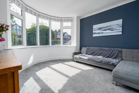 undefined, Chestnut Drive, Sale, M33