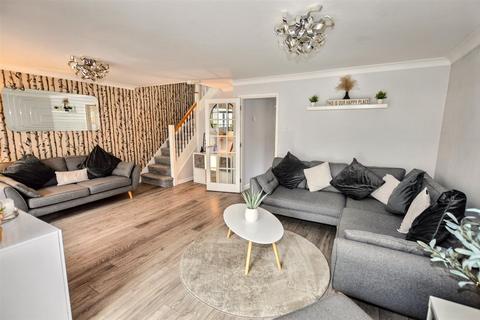 15 Grasmere Close, Eastbourne, BN23 8JE