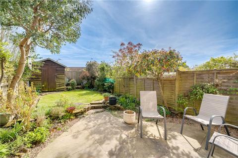 2 The Row, Hunsingore, Wetherby, LS22 5JA