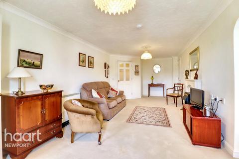 1 bedroom apartment for sale, Monmouth Court, Newport