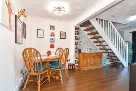 3 bedroom terraced house for sale, Arundel Close, Chatham ME5