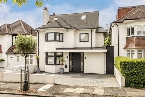 Elliot Road, London NW4