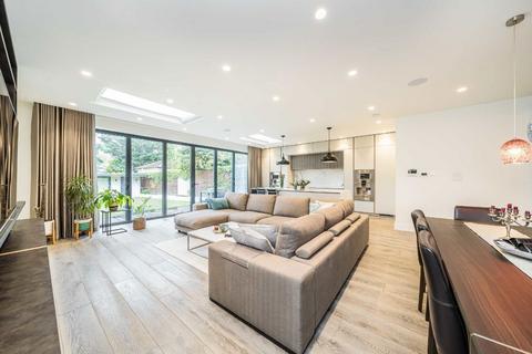 4 bedroom detached house for sale, Elliot Road, London NW4