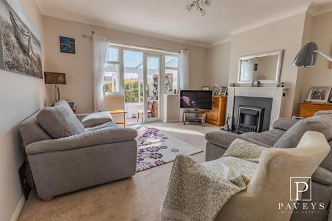 2 bedroom semi-detached bungalow for sale, Woburn Avenue, Kirby Cross, Frinton-On-Sea