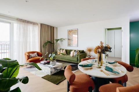 2 bedroom flat for sale, Silkstream, NW9