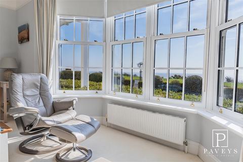 2 bedroom apartment for sale, The Esplanade, Frinton-On-Sea