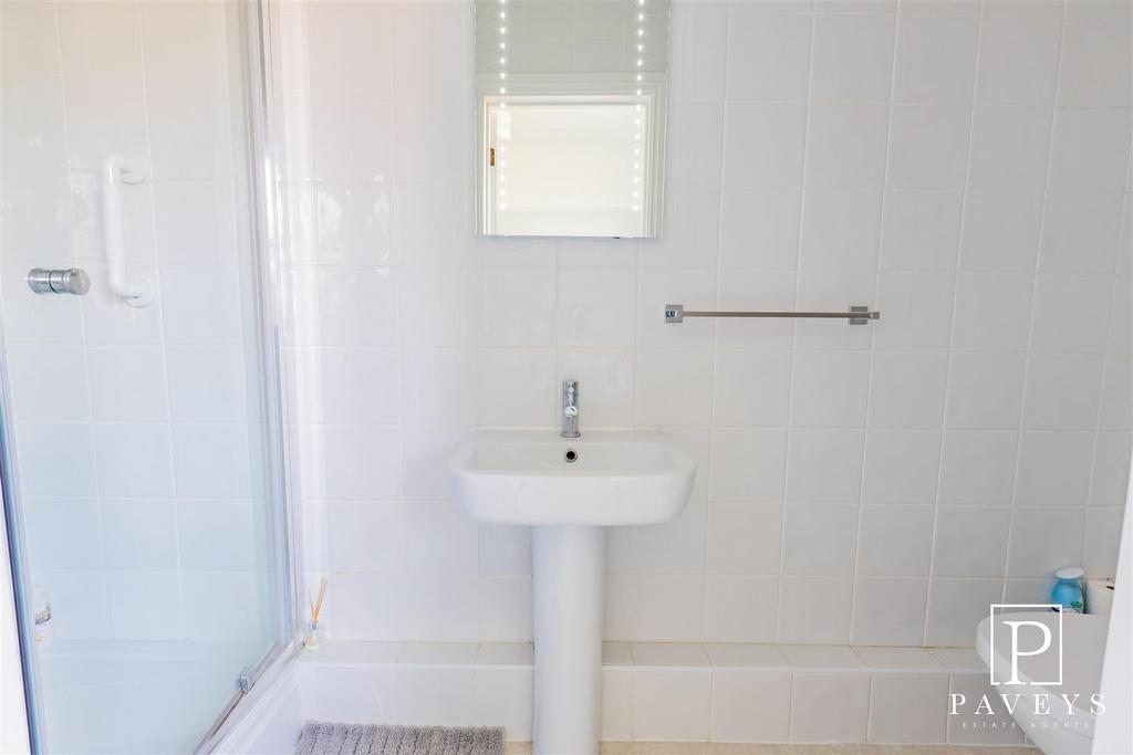 En suite shower room