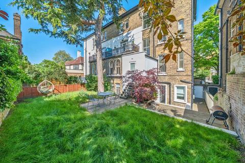 1 bedroom flat for sale, Spencer Court House, Battersea, London, SW18