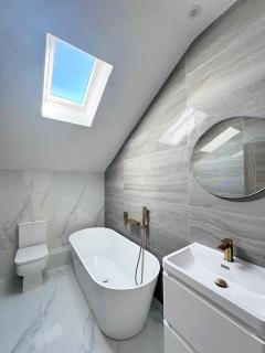 7 resized 1- bathroom