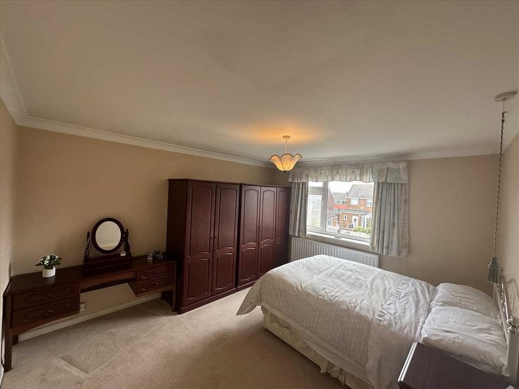 Bedroom 1: