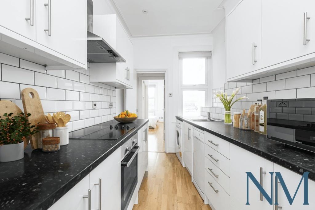Charming One Bedroom Apartment in the Heart of Ri