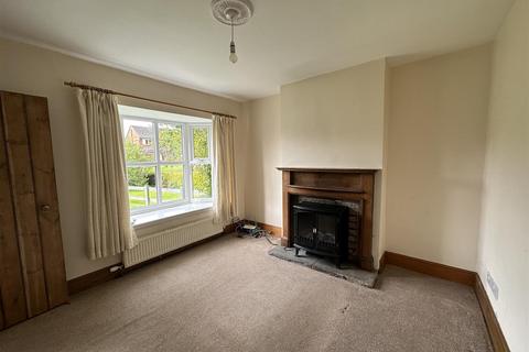 12 Back Street, Laxton, Goole, DN14 7TP