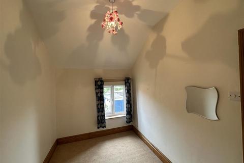 12 Back Street, Laxton, Goole, DN14 7TP