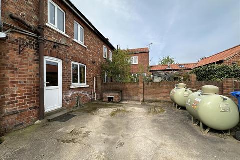 12 Back Street, Laxton, Goole, DN14 7TP