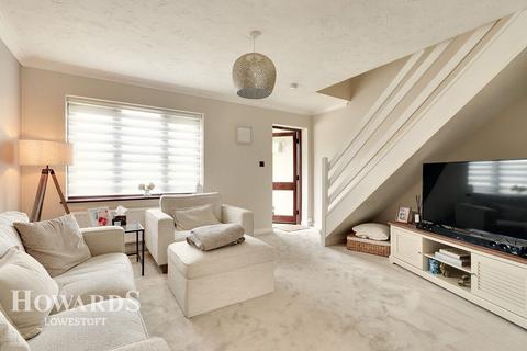 59 Caldecott Road, Lowestoft, NR32 3PH