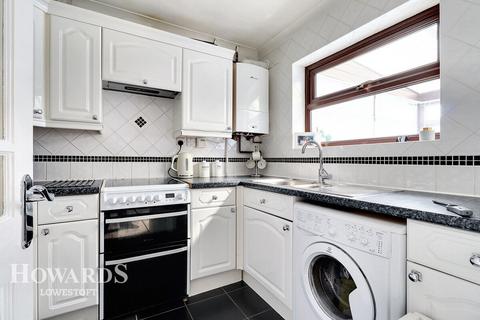 59 Caldecott Road, Lowestoft, NR32 3PH