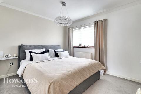 59 Caldecott Road, Lowestoft, NR32 3PH