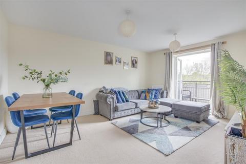 2 bedroom apartment for sale, Coxhill Way, Aylesbury HP21