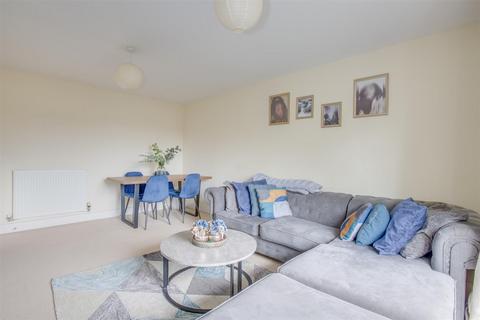2 bedroom apartment for sale, Coxhill Way, Aylesbury HP21