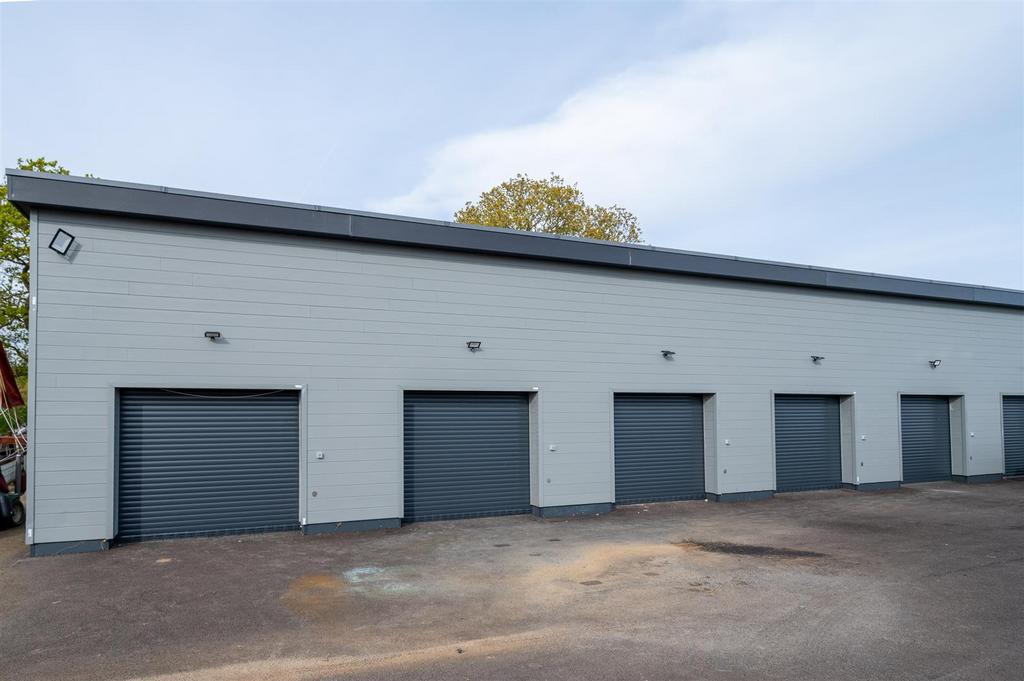 Industrial unit Yacht Haven 25 7.jpg