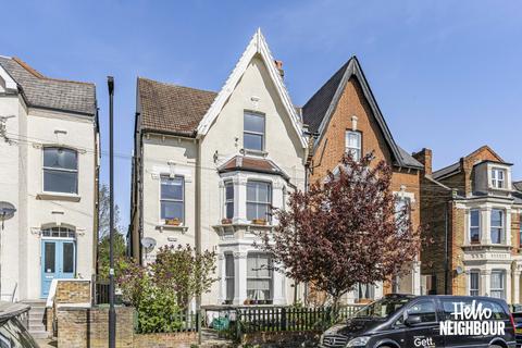 3 bedroom apartment to rent, Deronda Road, London, SE24