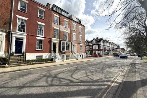 4 bedroom apartment for sale, West Avenue, Filey