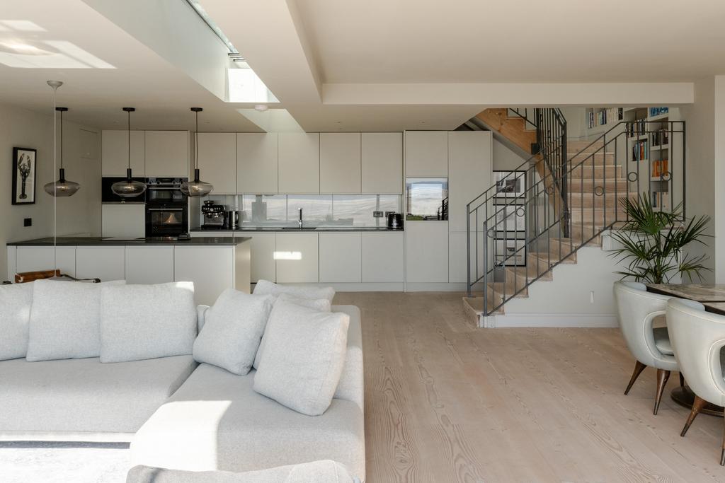 275333 20250402 the chalet n0.8 saunton sands...