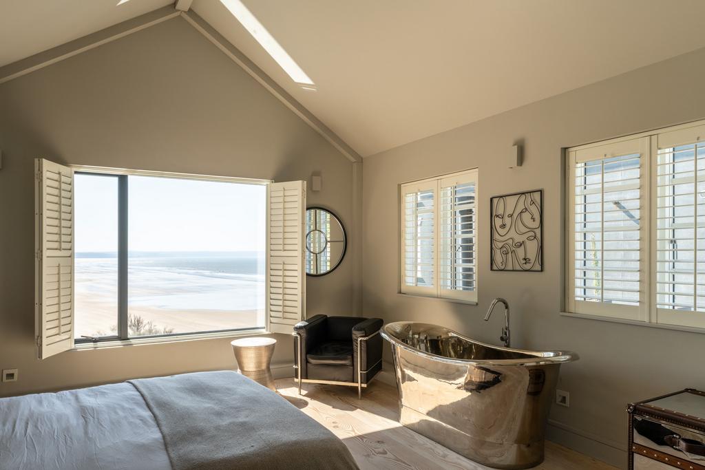 275310 20250402 the chalet n0.8 saunton sands...