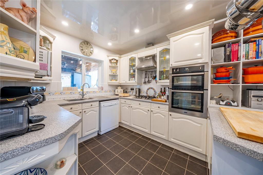Kitchen (2)