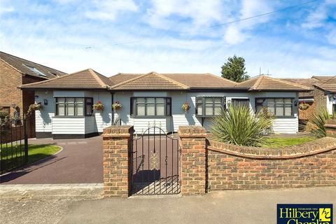 5 bedroom bungalow for sale, Hillcrest Road, Horndon-on-the-Hill, Stanford-le-Hope, SS17