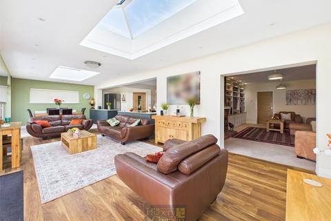 5 bedroom bungalow for sale, Hillcrest Road, Horndon-on-the-Hill, Stanford-le-Hope, SS17